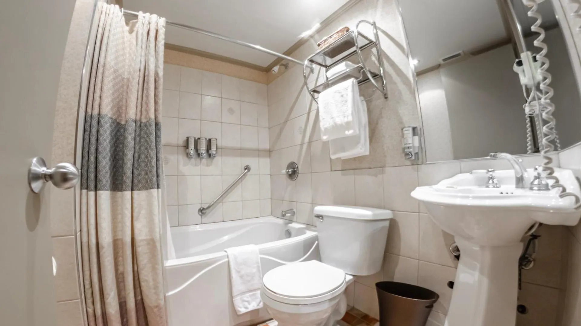 Hotel Chateau Bellevue Quebec City